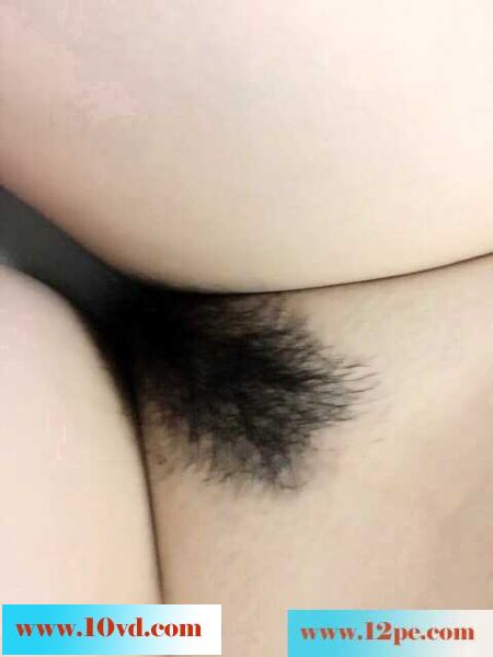 小骚们总是喜欢掰开给我们看(40P)