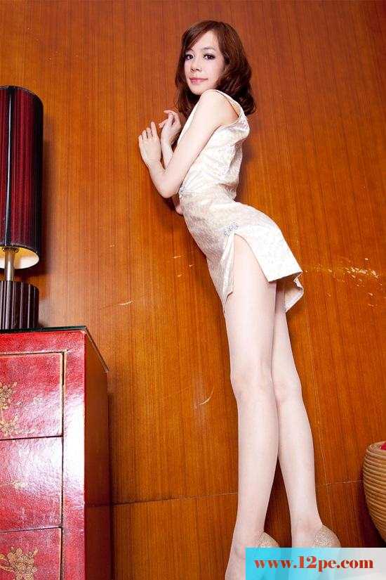 玲珑娇小身材高挑细长美腿(12P)