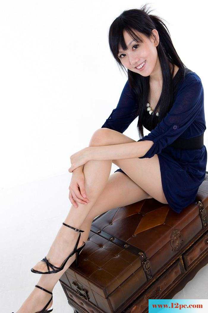 美貌白嫩肉丝腿真性感(14P)