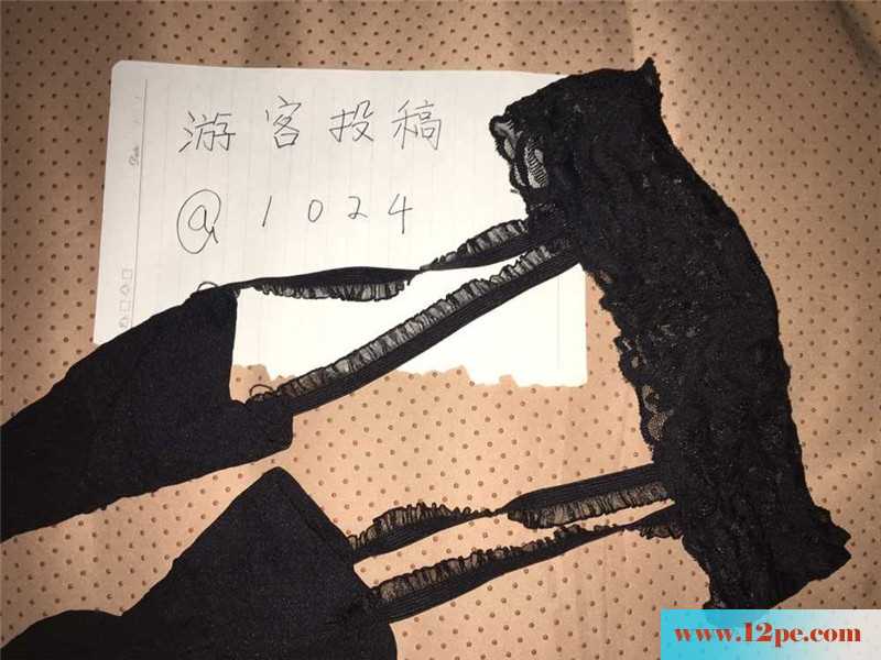 长腿骚妻的可口木耳(19P)