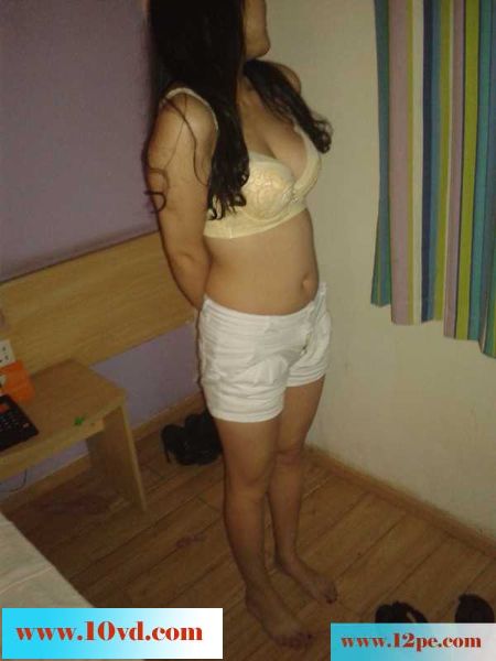 约到一个性欲旺盛的小少妇(18P)