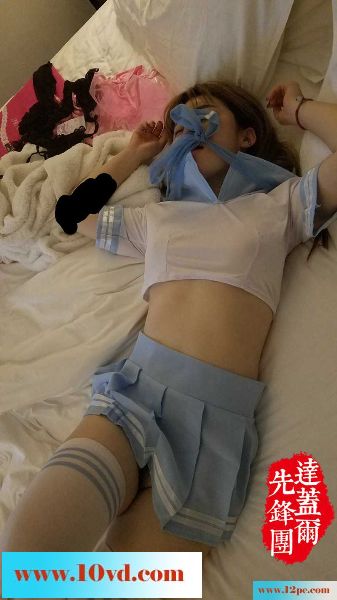 制服的诱惑，水冰月还没变身就被推倒了(19P)