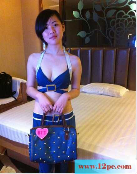 走进桑拿之嫩妹(16P)