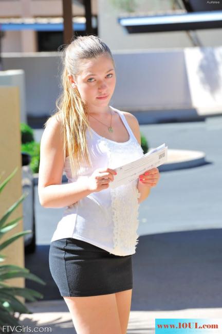 Aurielee-teen-secretary(15P)