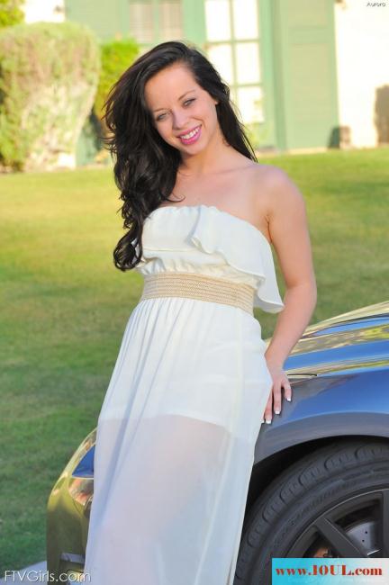 Aurora-She-Can-Be-Elegant(15P)