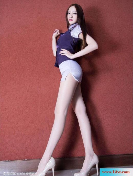 简约时尚美女肉丝美腿写真(16P)