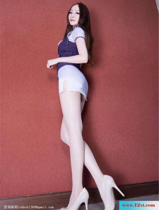 简约时尚美女肉丝美腿写真(16P)