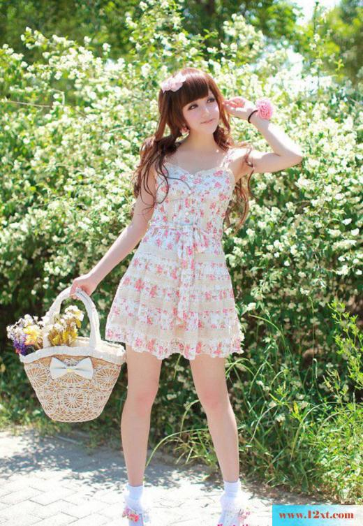 可爱芭比娃娃王梦实公园写真(17P)