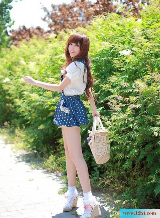 可爱芭比娃娃王梦实公园写真(17P)