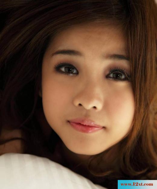 漂亮性感的美腿宝贝大眼小妹儿(11P)
