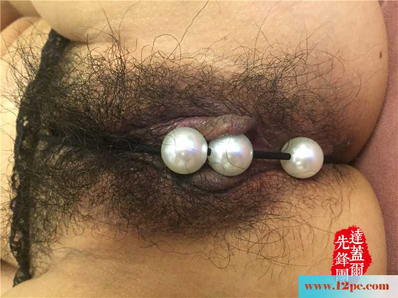 老婆来验证，T子裤一穿就全湿了，提枪马上上阵