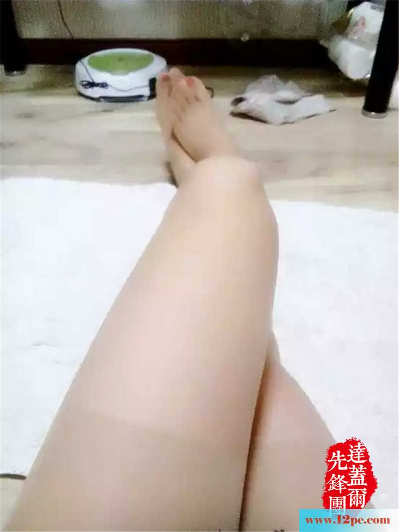 美腿美臀和美体，都来奉献给哥哥们(21P)