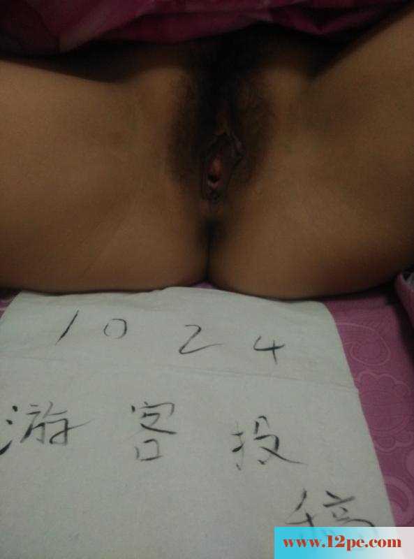 我家骚货又来挑逗我，水多毛旺逼逼紧(20P)