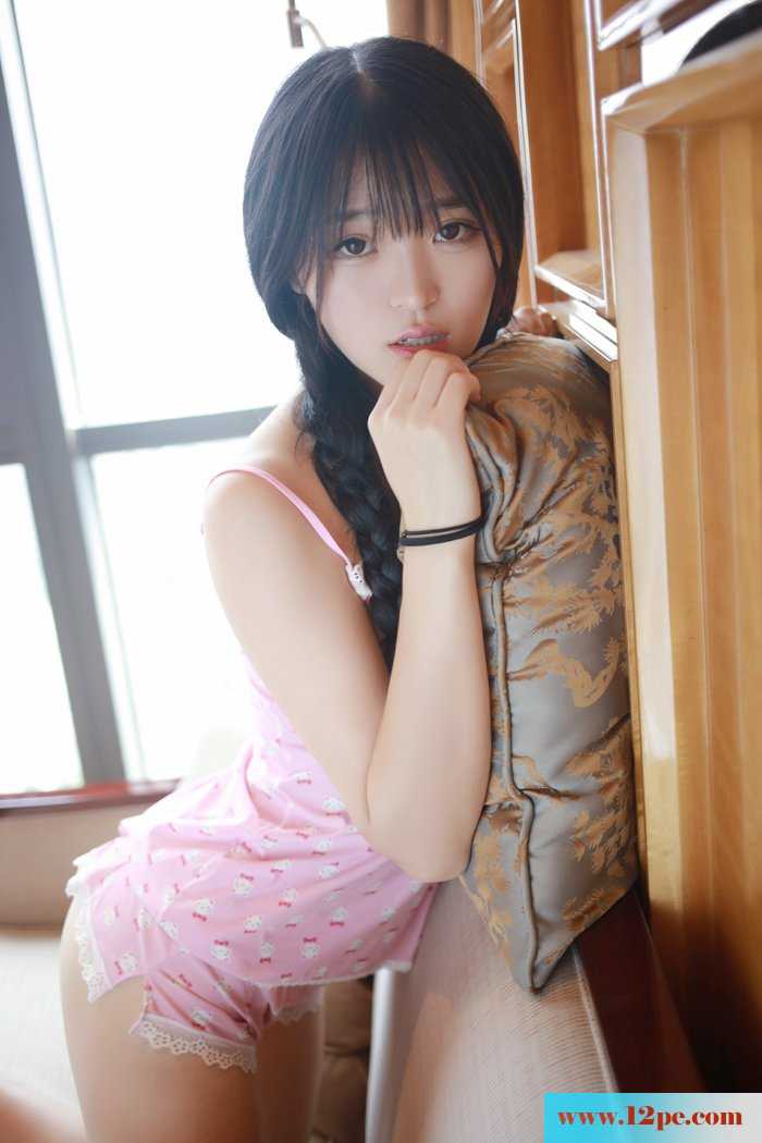 床上性感小妹——伊小七【50P】