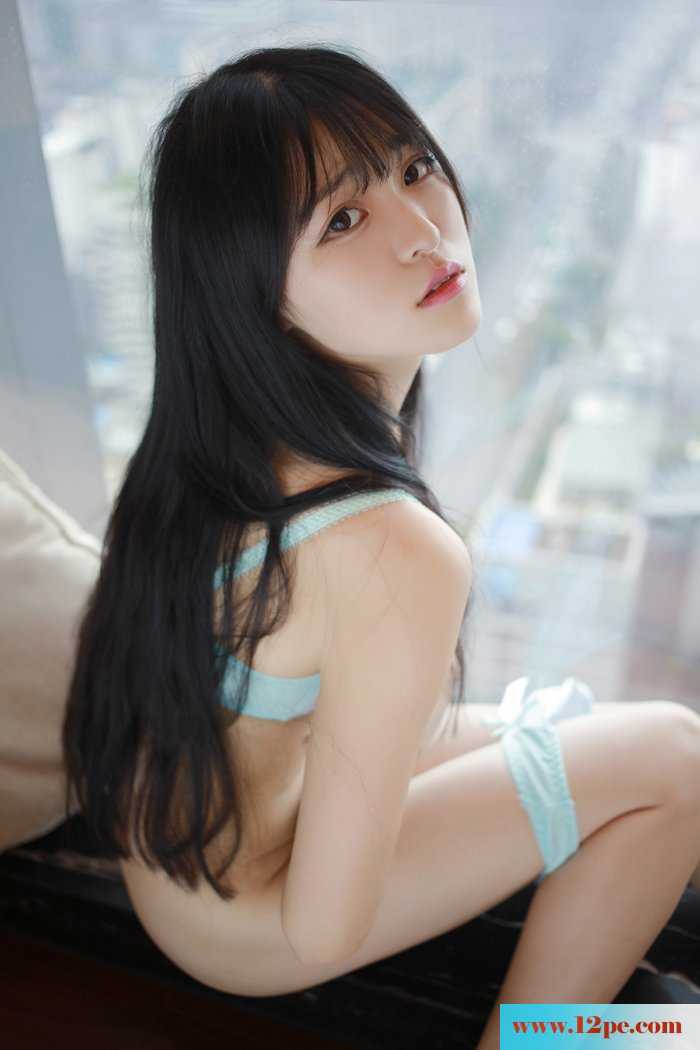 床上性感小妹——伊小七【50P】