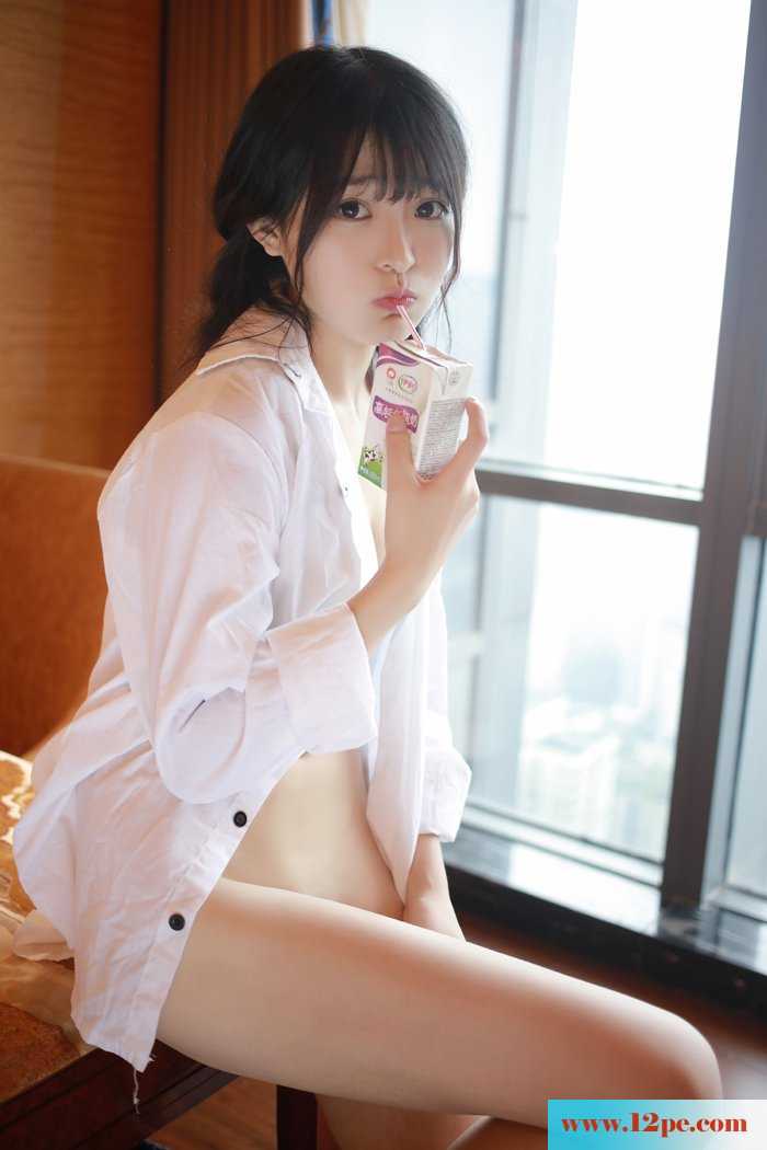 床上性感小妹——伊小七【50P】