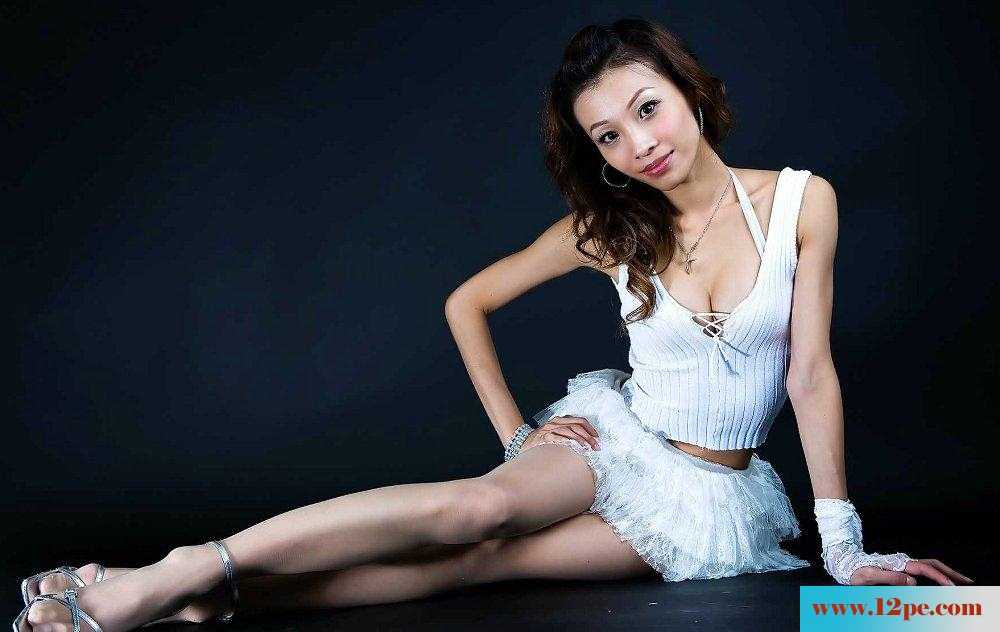 性感超薄肉丝美腿诱惑，美女真诱人(13P)