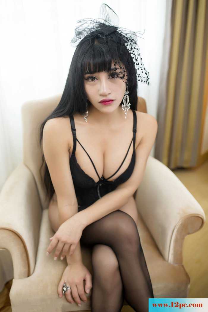 性感妹子肥臀巨乳十足女神范【45P】