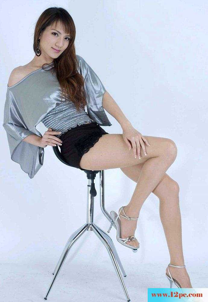 性感腿模那迷人超薄肉丝腿细长唯美(12P)