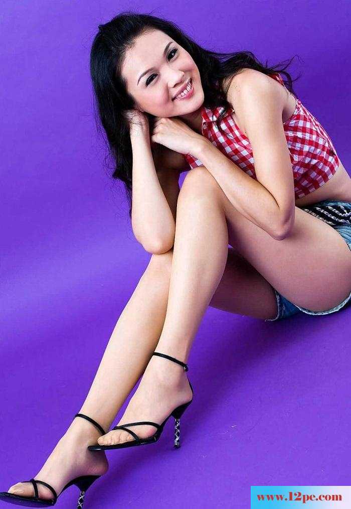 性感修长美腿诱惑美女身材好苗条(13P)