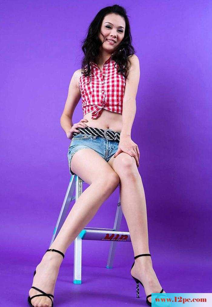 性感修长美腿诱惑美女身材好苗条(13P)