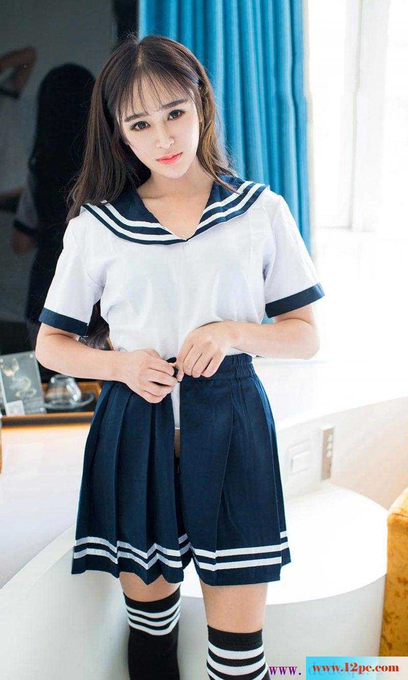 学生装美女妩媚销魂福利写真集【20P】