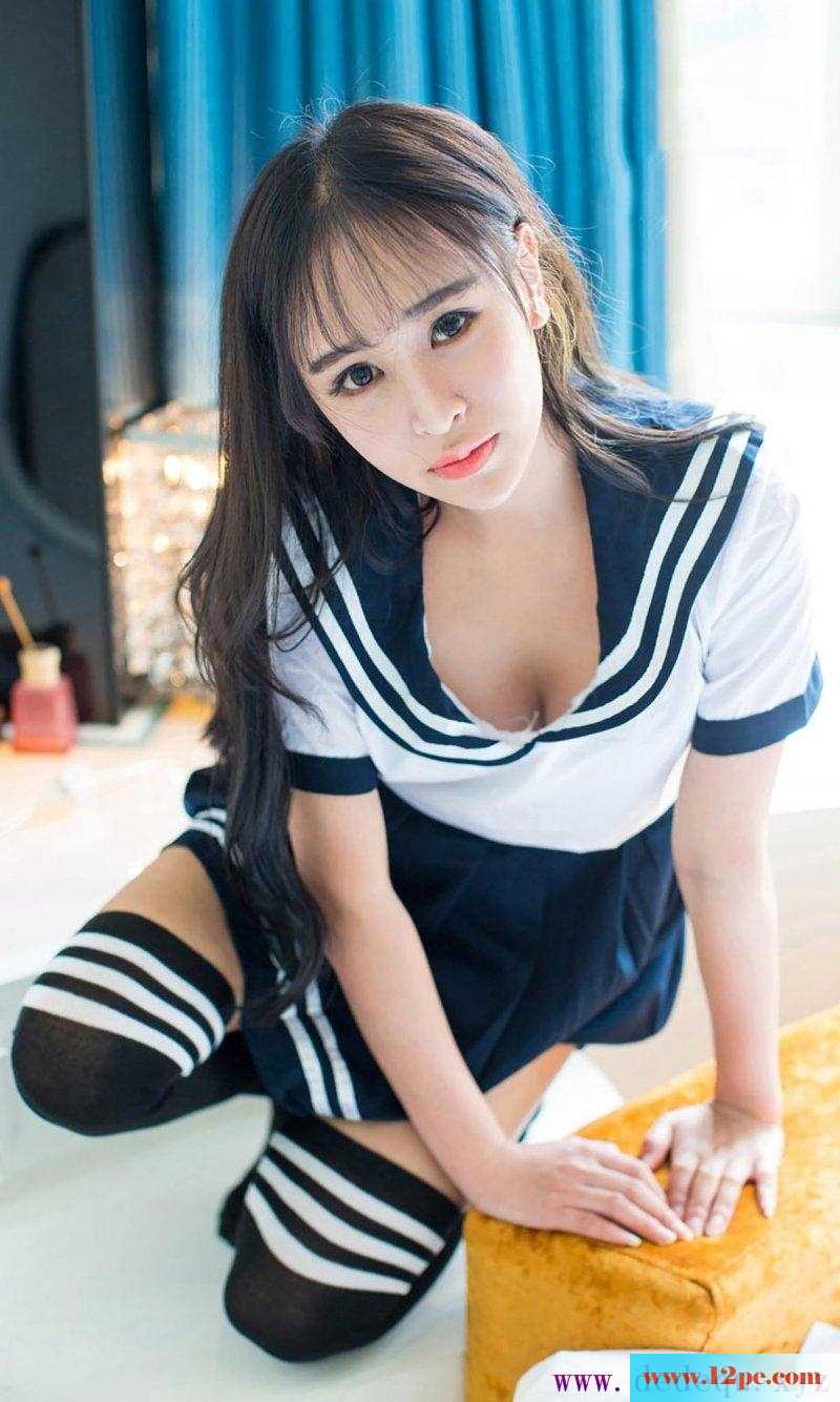 学生装美女妩媚销魂福利写真集【20P】