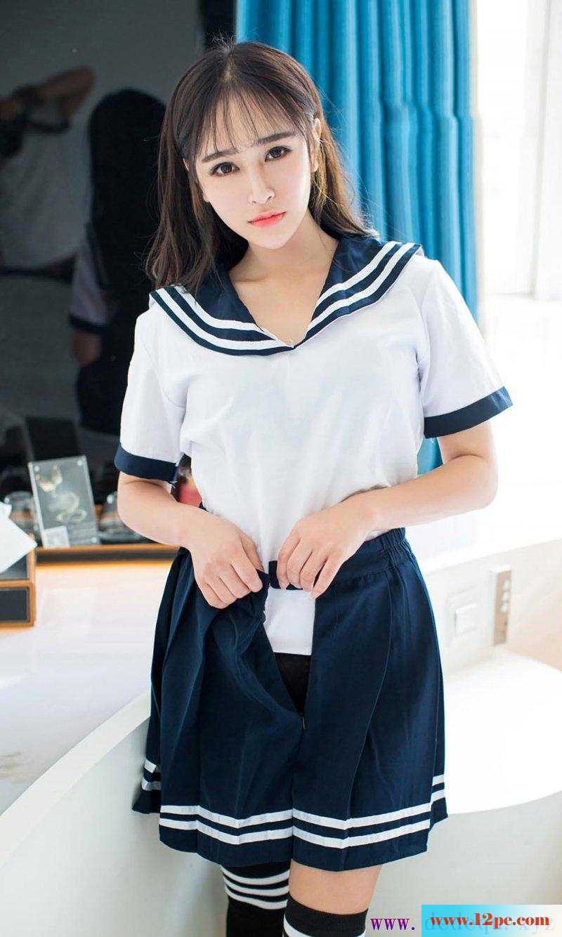 学生装美女妩媚销魂福利写真集【20P】