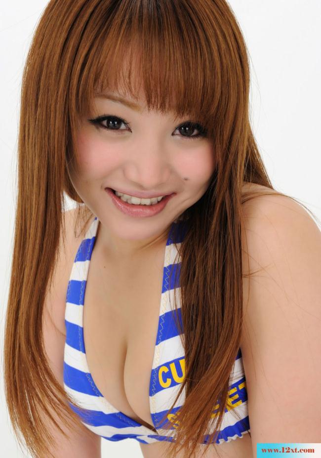蓝白相间比基尼小胖妞(1)【35P】