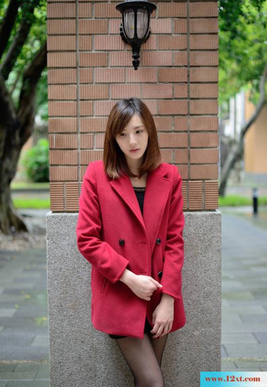 邻家美女清纯外景唯美写真(14P)