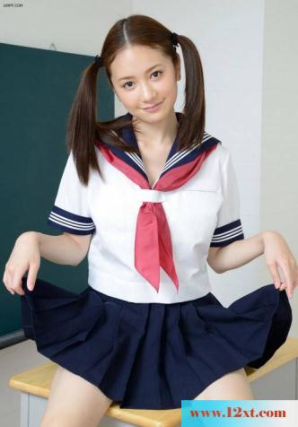 清纯的女学生(19p)