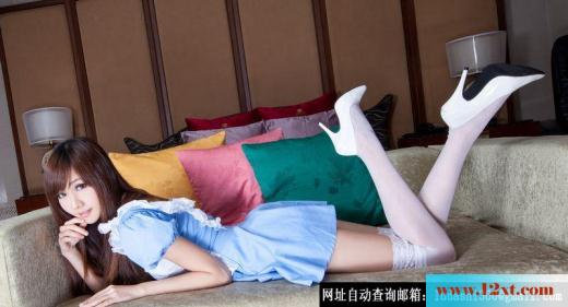 清纯可爱极嫩女神的白丝诱惑(25P)