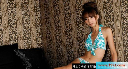 清纯小妹子蓝色泳衣的诱惑(31P)