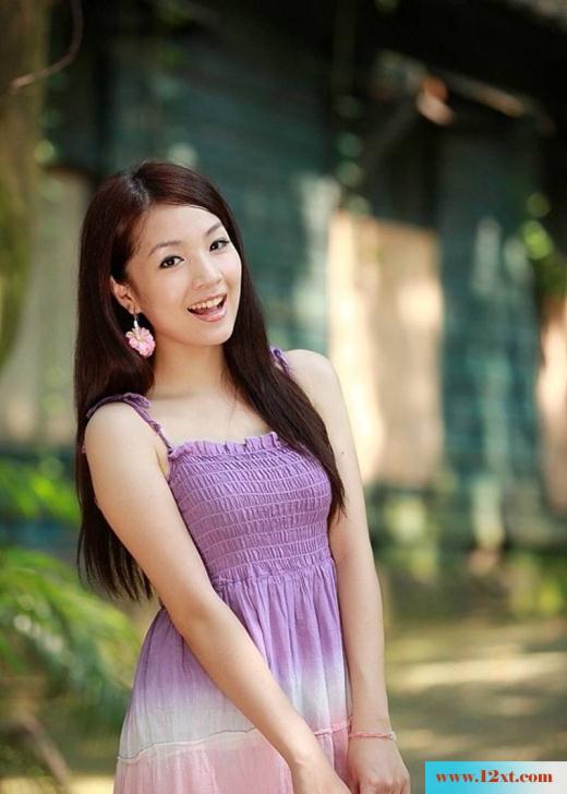 清纯养眼小美女有双纤纤玉腿(12P)