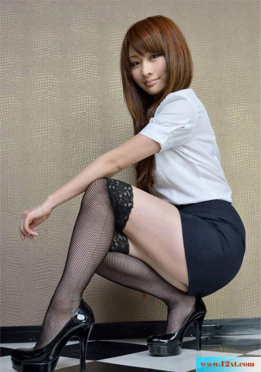 日系制服丝袜美女阪植由梨子(18P)