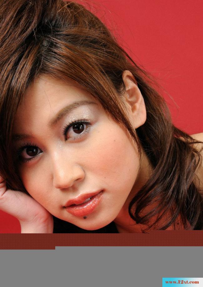 少妇特显妖艳身材（2）【50P】