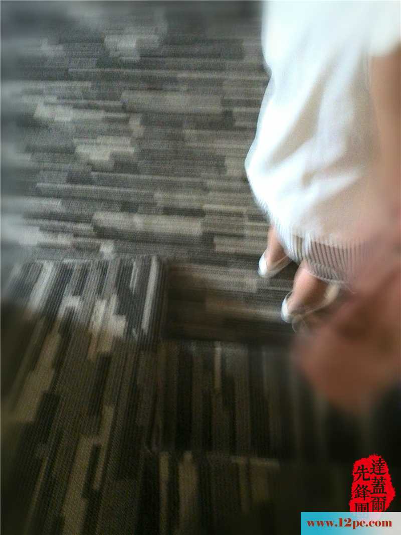 白衣黑丝学生妹约炮情趣酒店，是情色更是艺术
