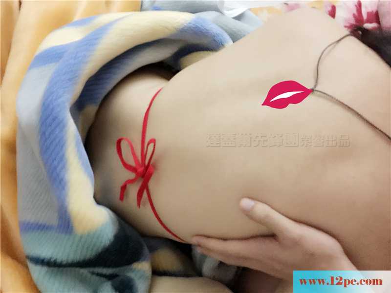 本命年的小女友乖乖撅起屁股，任我肆意妄为(