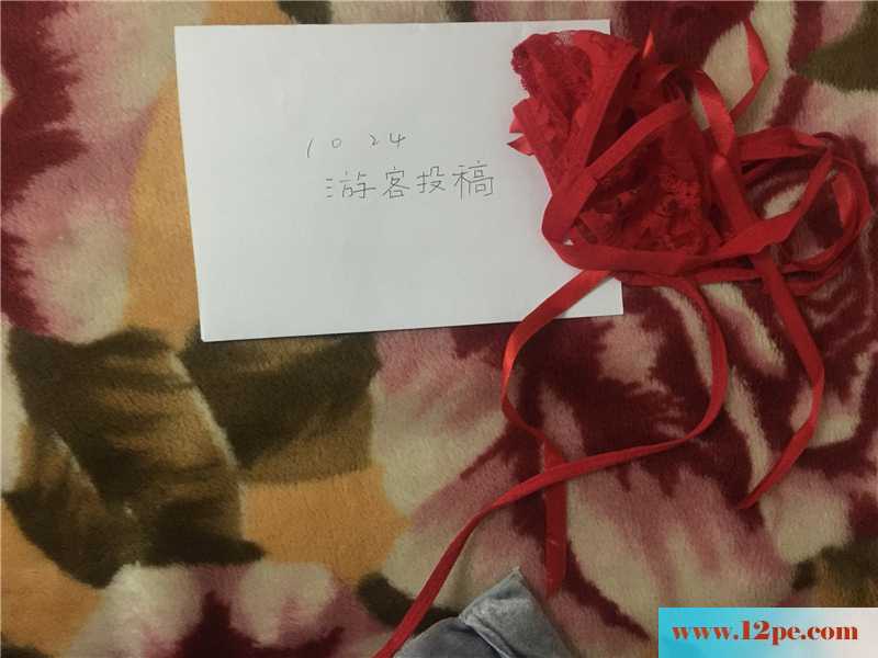 本命年的小女友乖乖撅起屁股，任我肆意妄为(
