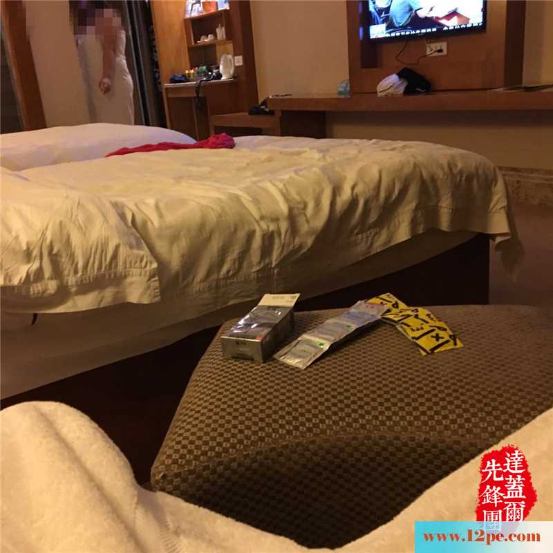 初恋生子以后变胖，不捨情怀只能靠情趣用品来