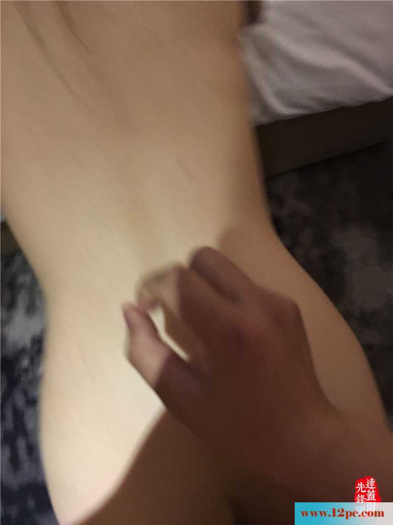 春天渐暖，魔都酒店夜会28岁少妇(23P)