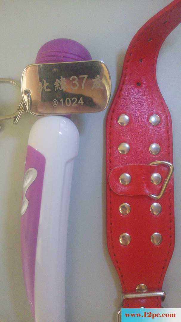 道具调教学生妹子的私处，丝袜美腿诱惑(18P)
