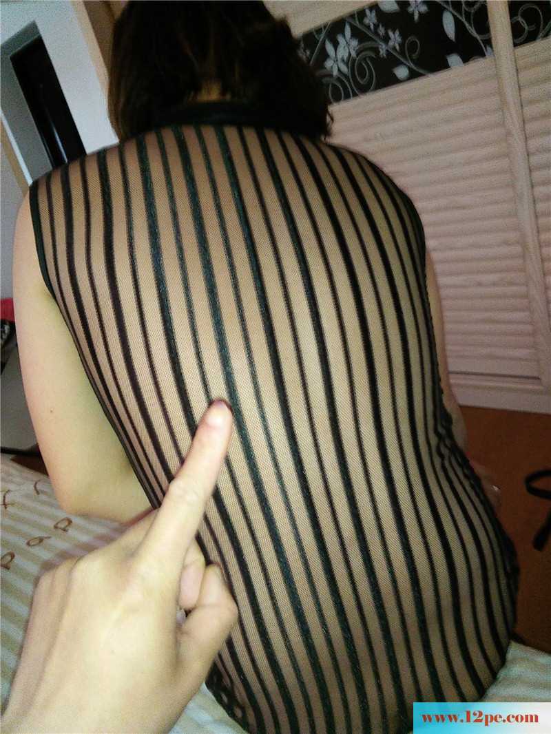 复古情趣衣衫衬托出媳妇的女性之柔美(21P)