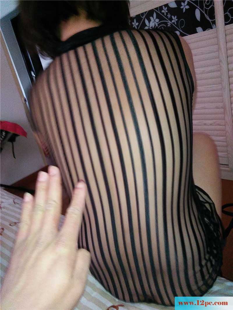 复古情趣衣衫衬托出媳妇的女性之柔美(21P)