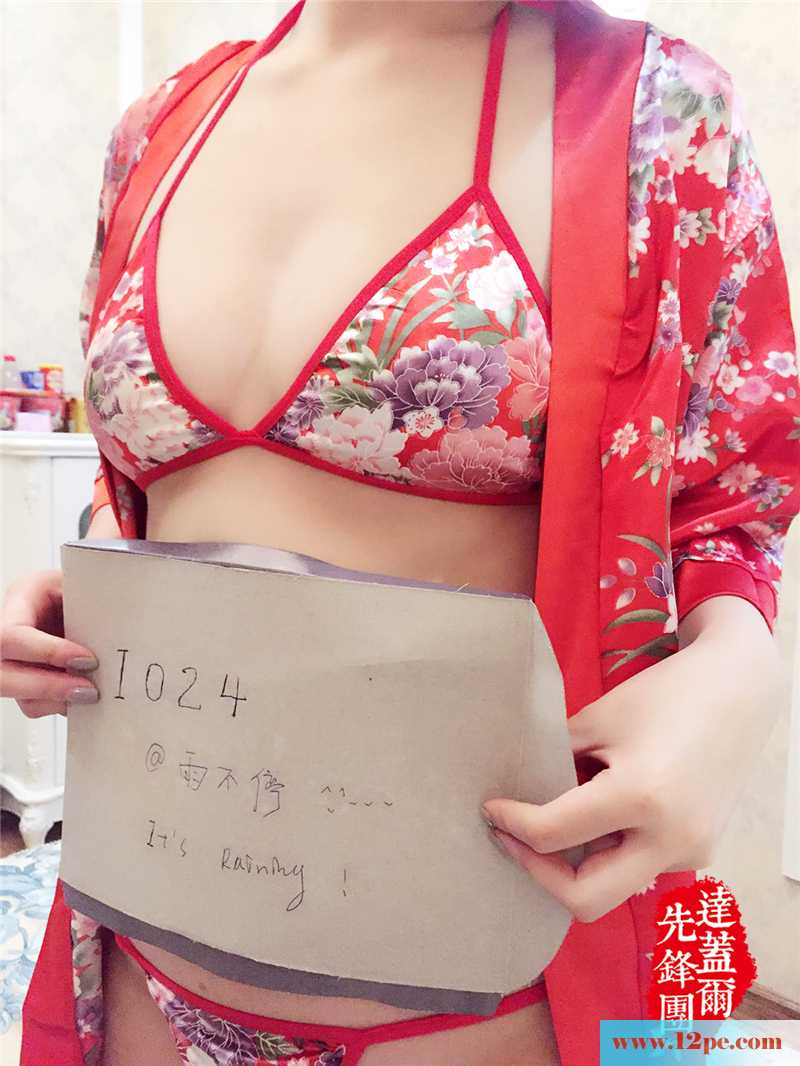 各种情趣各种制服诱惑，总有一款可以满足你的