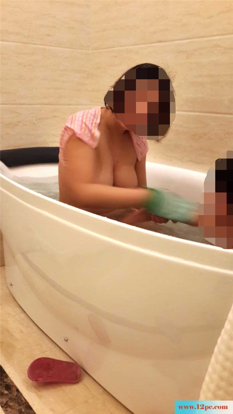 观赏妻儿洗澡，家庭的快乐其实很简单(15P)