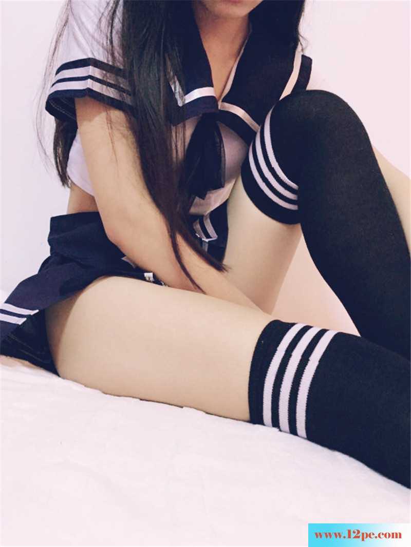 20岁制服清纯炮友想玩不？第一季(28P)