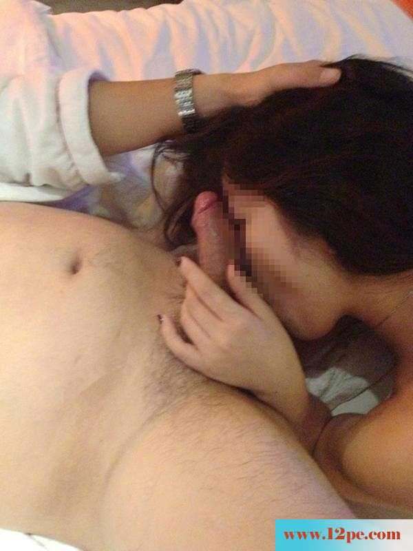 26岁轻熟少妇，舔DD舔蛋蛋无所不舔(18P)