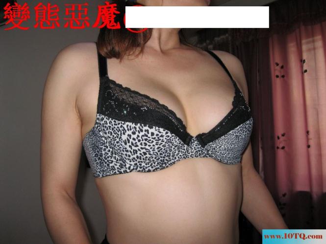 好同事的老公外出，风情少妇被干到受不了(19P