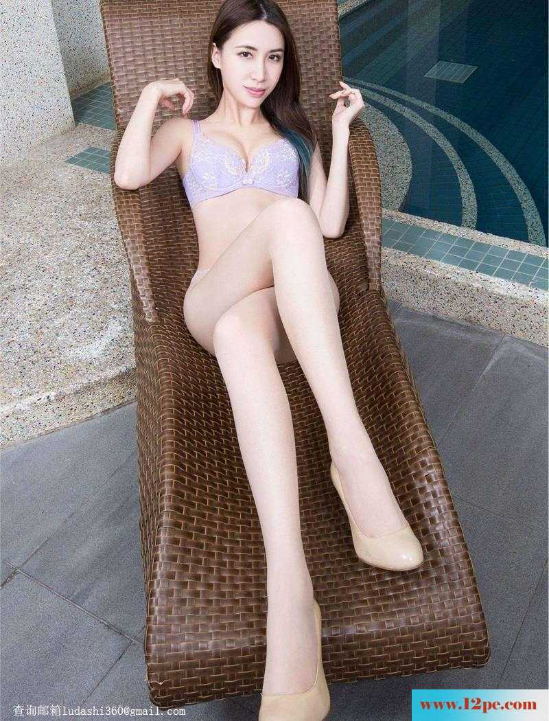 内衣美女白皙美腿风骚写真(16P)